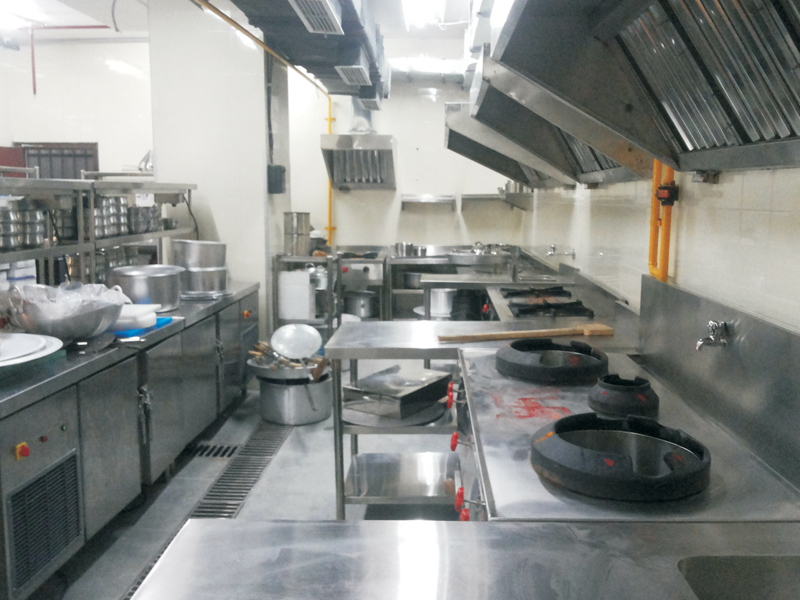 Commercial Kitchen 04